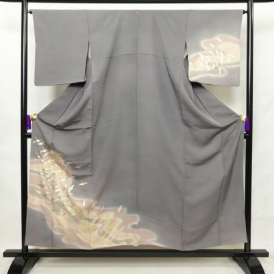 付け下げ 和田光正 落款入り 一つ紋付き 正絹 人物・動物柄 袷仕立て 身丈156.5cm 裄丈66.5cm 箔 鶴 附下 グレー