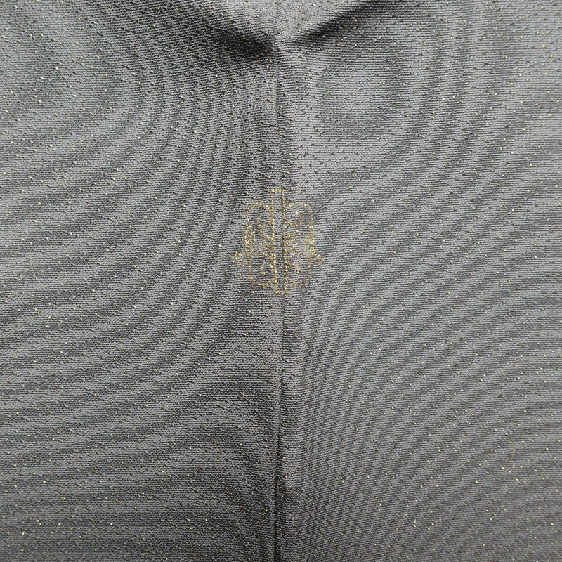 付け下げ 和田光正 落款入り 一つ紋付き 正絹 人物・動物柄 袷仕立て 身丈156.5cm 裄丈66.5cm 箔 鶴 附下 グレー_画像12