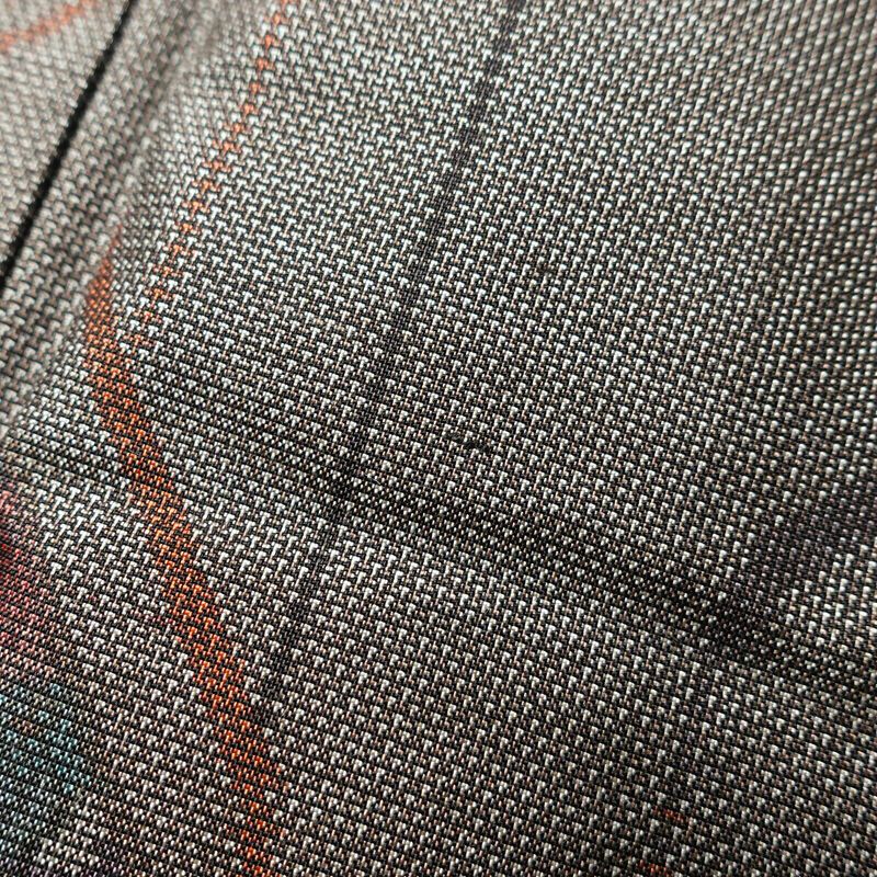 大島紬 良品 証紙なし しつけ糸付き 正絹 幾何学柄・抽象柄 袷仕立て 身丈161cm 裄丈66cm 茶_画像6