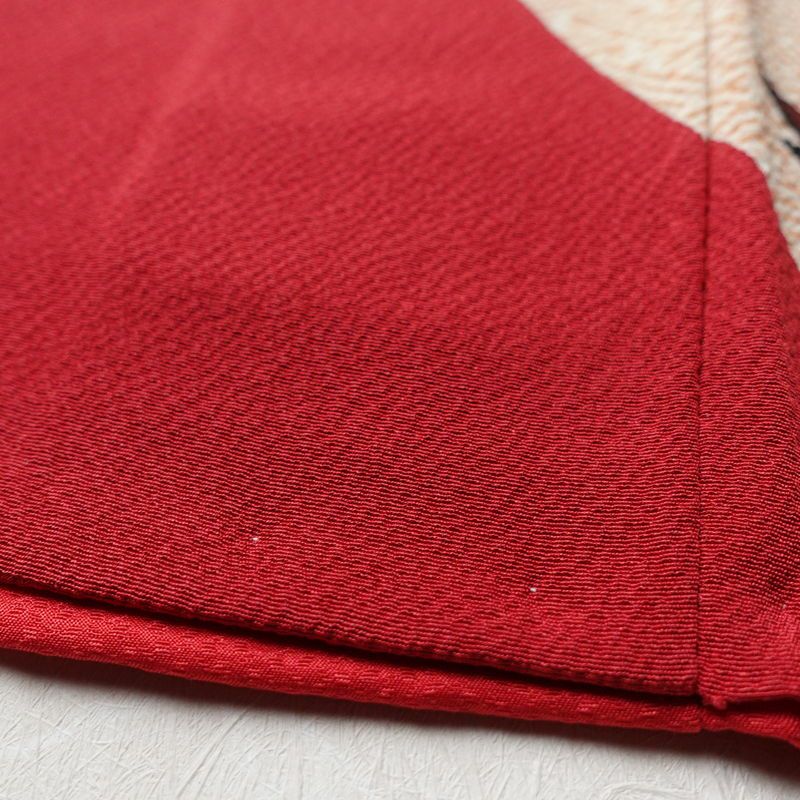 振袖 良品 縮緬 正絹 古典柄 袷仕立て 身丈169cm 裄丈67.5cm 成人式 着物 赤・朱_画像10