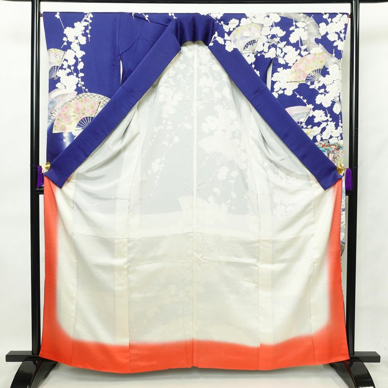 振袖 正絹 古典柄 袷仕立て 身丈162.5cm 裄丈66.5cm 箔 金彩 扇子 さくら 七宝 着物 成人式 青・紺_画像3