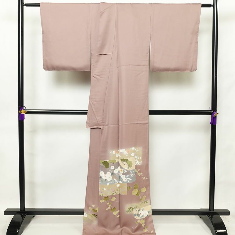 色留袖 金駒刺繍 正絹 木の葉・植物柄 袷仕立て 身丈171.5cm 裄丈70cm 箔 一部しつけ糸付き 着物 小豆・エンジ_画像2