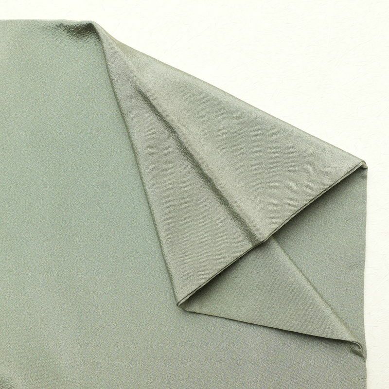 色留袖 良品 落款入り 五つ紋付き 縮緬 正絹 風景柄 袷仕立て 身丈159.5cm 裄丈65.5cm 箔 着物 緑・うぐいす色_画像15