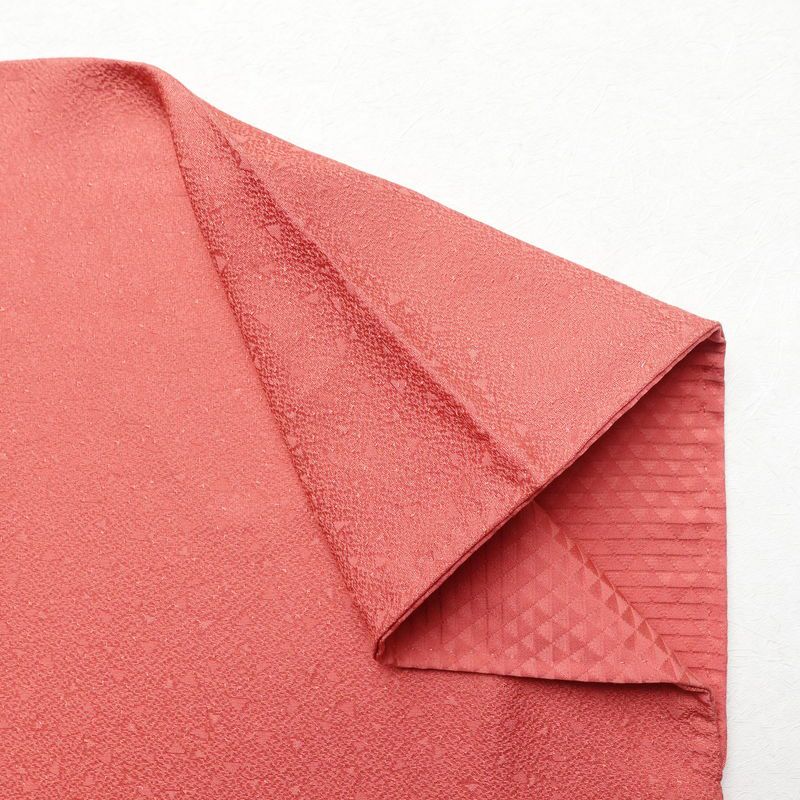 色無地 良品 一つ紋付き 正絹 無地 袷仕立て 身丈155cm 裄丈65.5cm 一部しつけ糸付き 着物 赤・朱_画像11