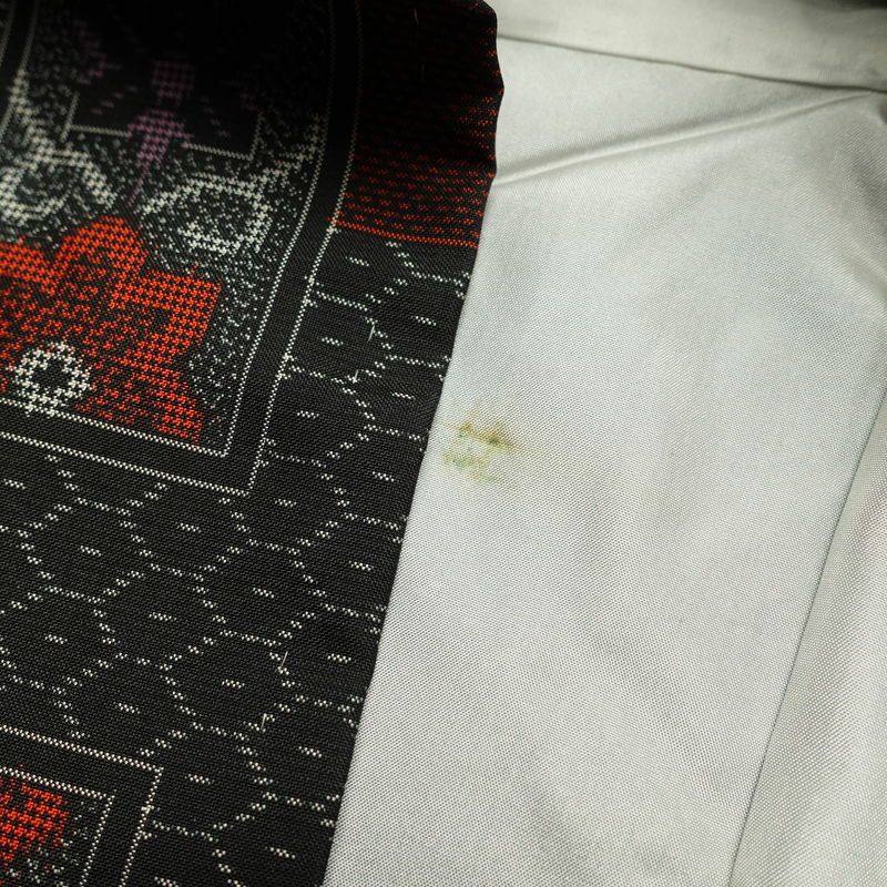 紬 良品 正絹 幾何学柄・抽象柄 袷仕立て 身丈156.5cm 裄丈63cm 一部しつけ糸付き 紬着物 黒_画像17