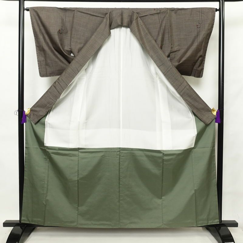 紬 良品 しつけ糸付き 正絹 幾何学柄・抽象柄 袷仕立て 身丈161.5cm 裄丈65.5cm 紬着物 茶_画像3