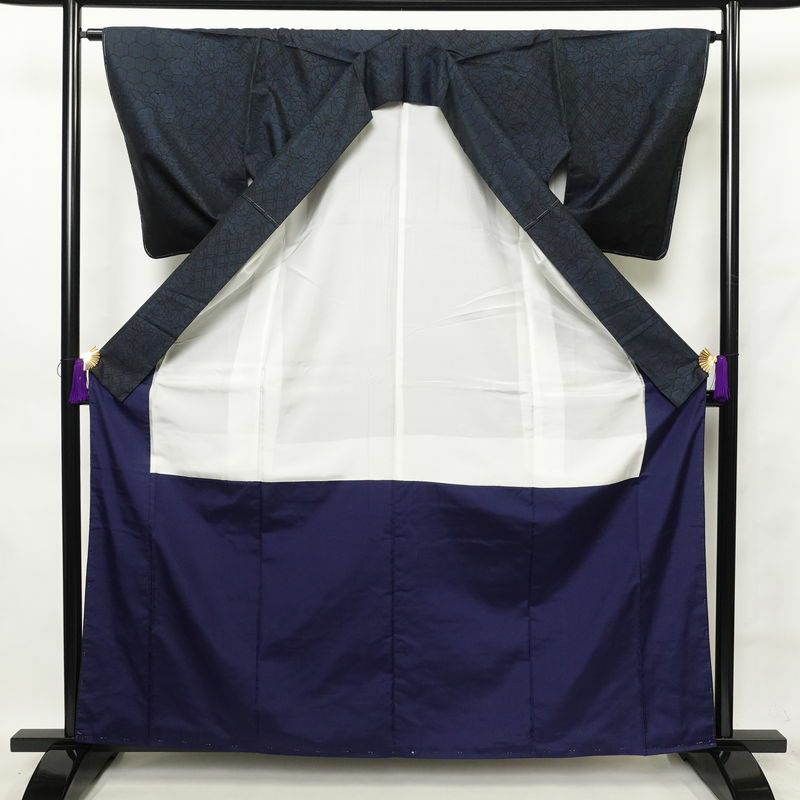 紬 しつけ糸付き 正絹 花柄 袷仕立て 身丈162.5cm 裄丈65cm 紬着物 青・紺_画像3