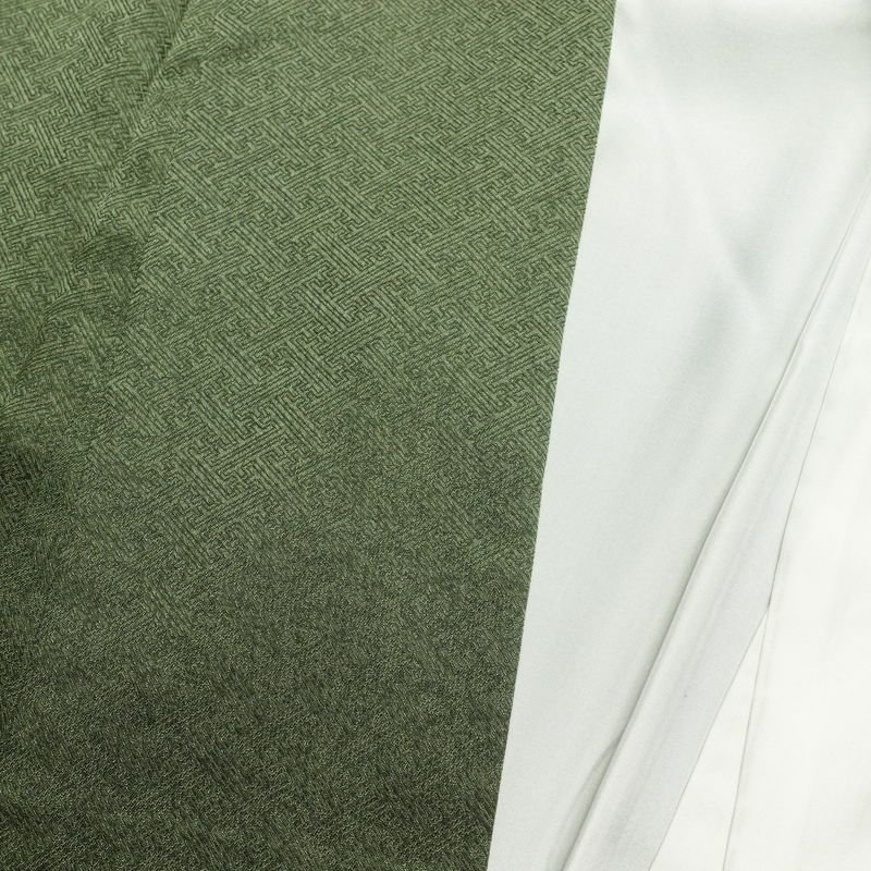 付け下げ 良品 一つ紋付き 正絹 古典柄 袷仕立て 身丈162cm 裄丈65.5cm 箔 刺繍 金彩 附下 着物 緑・うぐいす色_画像17