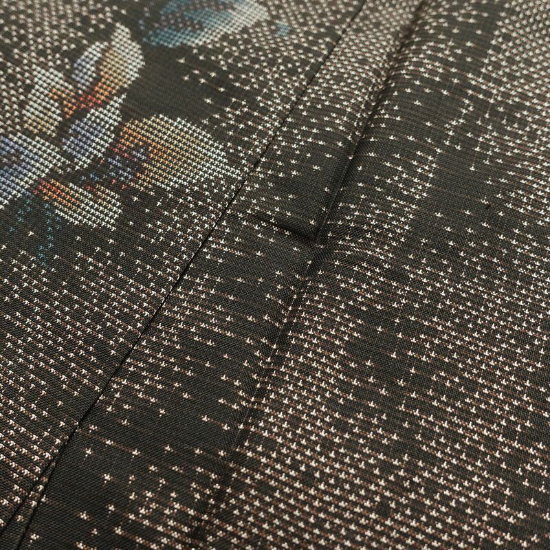 大島紬 良品 証紙なし 正絹 花柄 袷仕立て 身丈160cm 裄丈66.5cm 一部しつけ糸付き 着物 茶_画像15