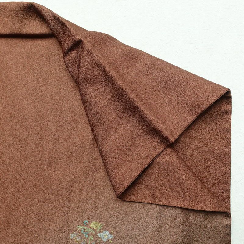 付け下げ 良品 正絹 花柄 袷仕立て 身丈162cm 裄丈67.5cm 附下 箔 着物 茶_画像14