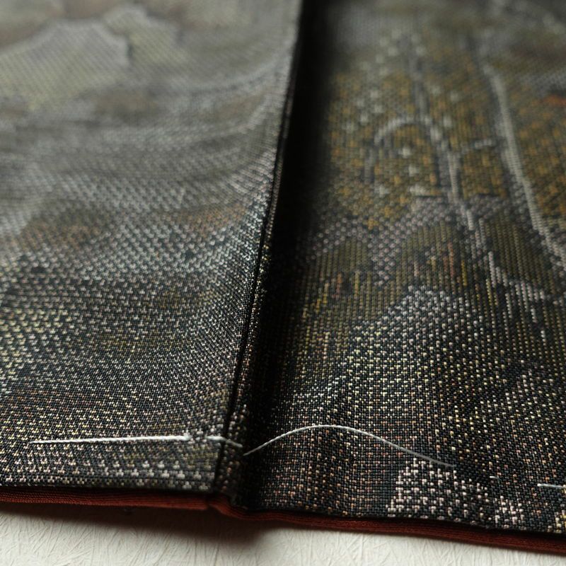 大島紬 美品 証紙あり しつけ糸付き 正絹 風景柄 袷仕立て 身丈160cm 裄丈65cm 緑・うぐいす色_画像9