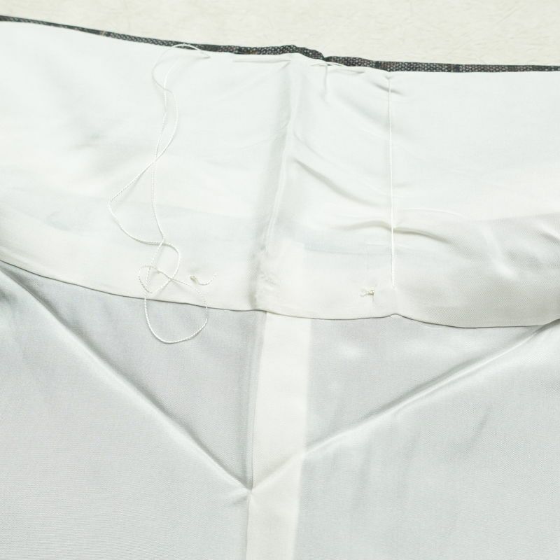 大島紬 美品 証紙あり しつけ糸付き 正絹 風景柄 袷仕立て 身丈160cm 裄丈65cm 緑・うぐいす色_画像17