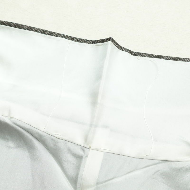 本場大島紬 証紙あり 伝統的工芸品 しつけ糸付き 正絹 風景柄 袷仕立て 身丈150cm 裄丈61.5cm 茶_画像17