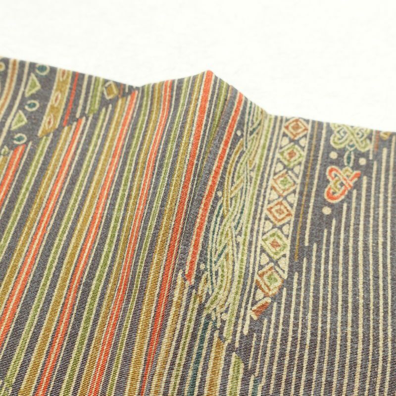 小紋 美品 しつけ糸付き 縮緬 正絹 幾何学柄・抽象柄 袷仕立て 身丈163cm 裄丈67cm 小紋着物 黄・黄土色_画像14