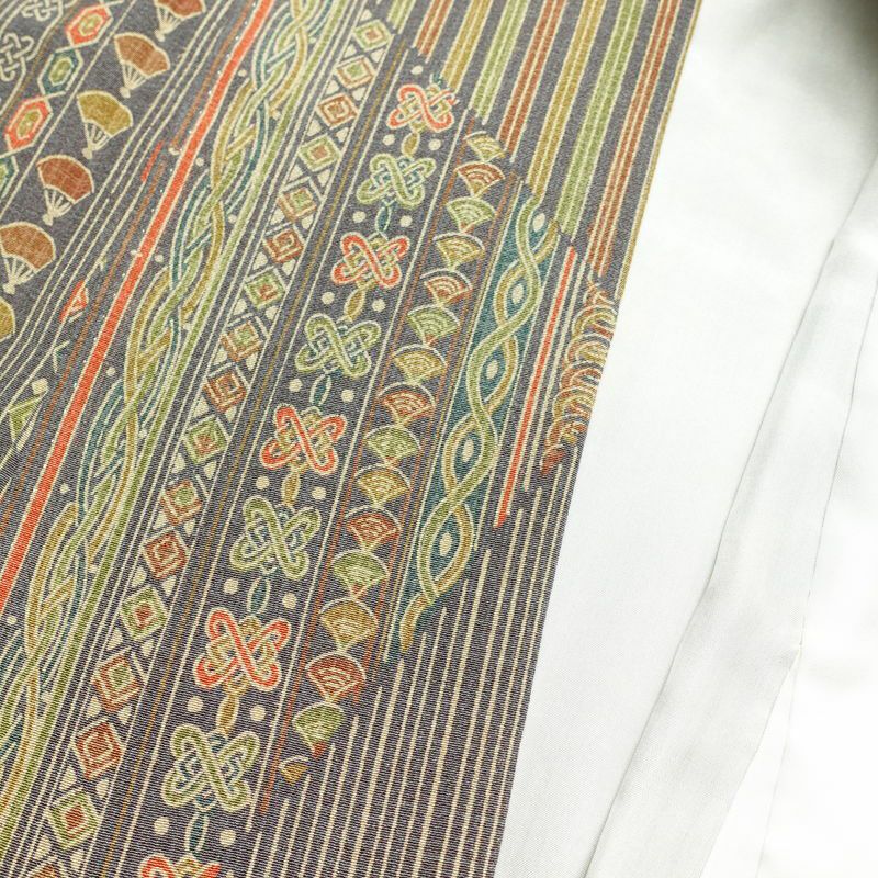 小紋 美品 しつけ糸付き 縮緬 正絹 幾何学柄・抽象柄 袷仕立て 身丈163cm 裄丈67cm 小紋着物 黄・黄土色_画像17