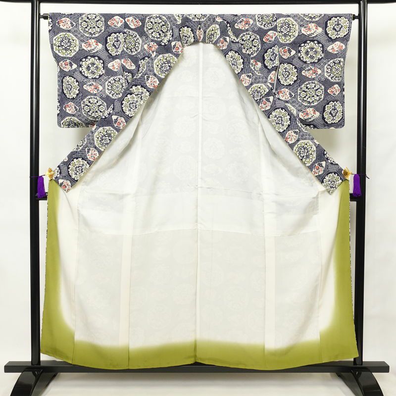 小紋 しつけ糸付き 縮緬 正絹 幾何学柄・抽象柄 袷仕立て 身丈156cm 裄丈65cm 小紋着物 青・紺_画像3