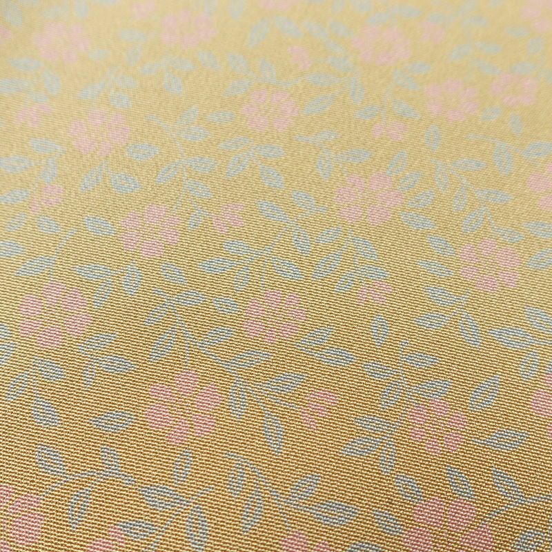 小紋 縮緬 総柄 正絹 花柄 袷仕立て 身丈166cm 裄丈63.5cm 一部しつけ糸付き 小紋着物 黄・黄土色_画像6