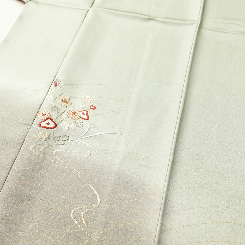 訪問着 しつけ糸付き 正絹 袷仕立て 身丈158cm 裄丈63cm 刺繍 着物 金彩 木の葉・植物柄 緑・うぐいす色_画像5