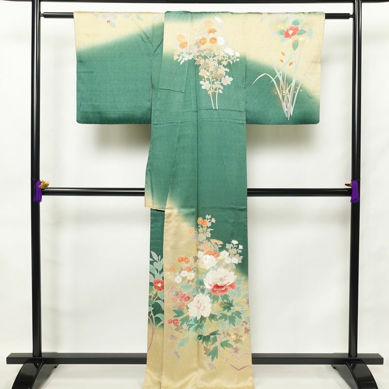 訪問着 良品 正絹 花柄 袷仕立て 身丈165cm 裄丈66.5cm 箔 刺繍 共八掛 金彩 緑・うぐいす色_画像2