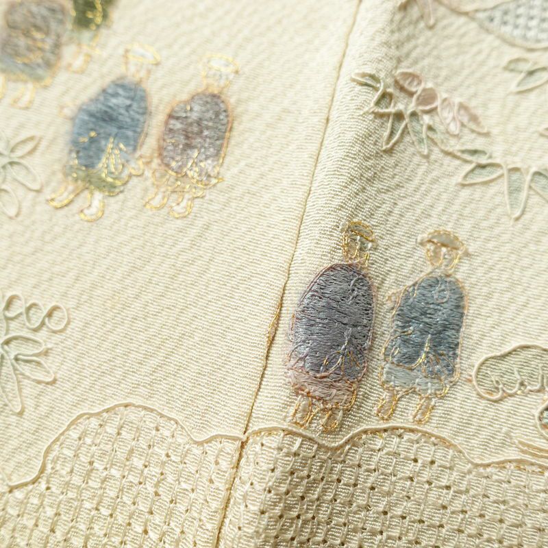 付け下げ 良品 スワトウ刺繍 縮緬 正絹 風景柄 袷仕立て 身丈155cm 裄丈63.5cm 金糸 附下 着 緑・うぐいす色_画像10