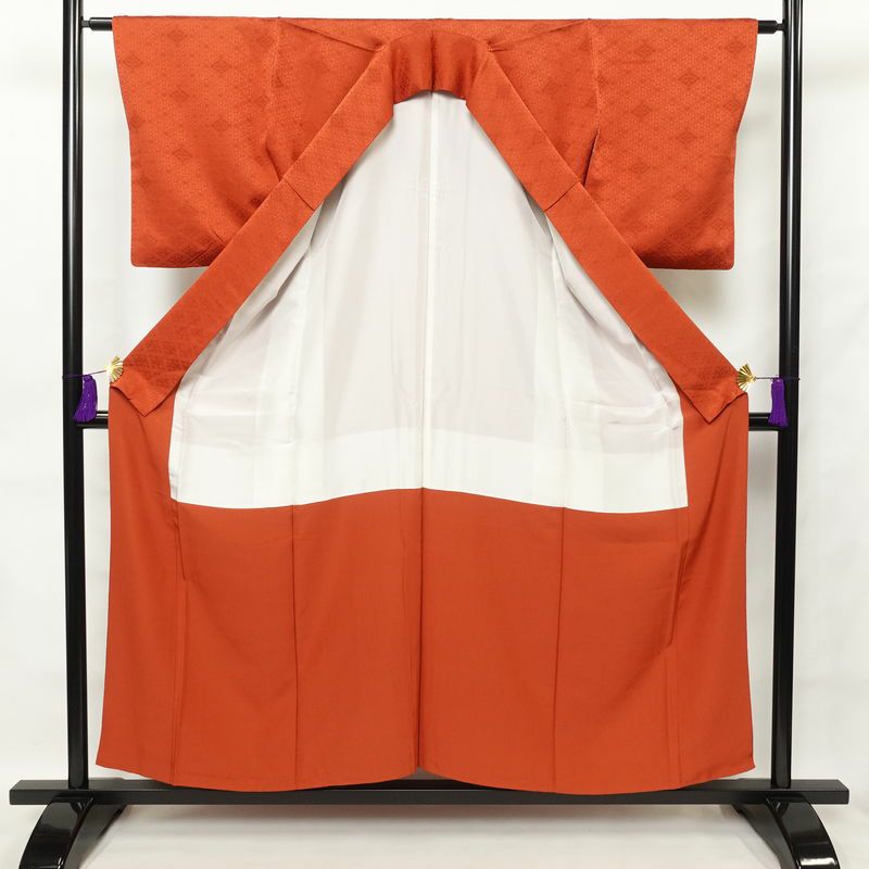 色無地 良品 一つ紋付き 正絹 古典柄 袷仕立て 身丈155cm 裄丈63cm 着物 橙_画像3