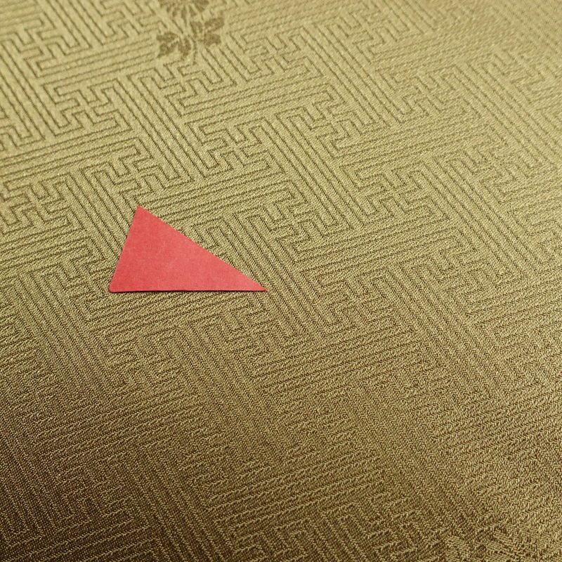 付け下げ 正絹 袷仕立て 身丈165.5cm 裄丈69.5cm 箔 刺繍 一部しつけ糸付き 金彩 附下 着物 木の葉・植物柄 黄・黄土色_画像20