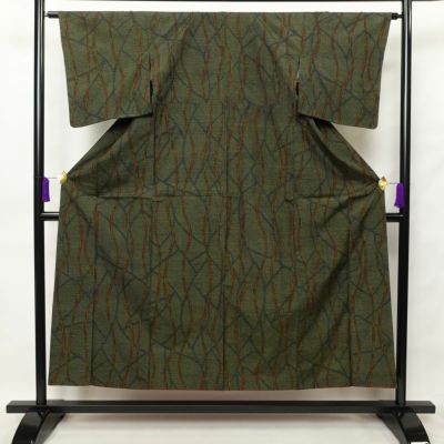 紬 証紙あり 正絹 縞柄・線柄 袷仕立て 身丈152cm 裄丈64cm 紬着物 緑・うぐいす色