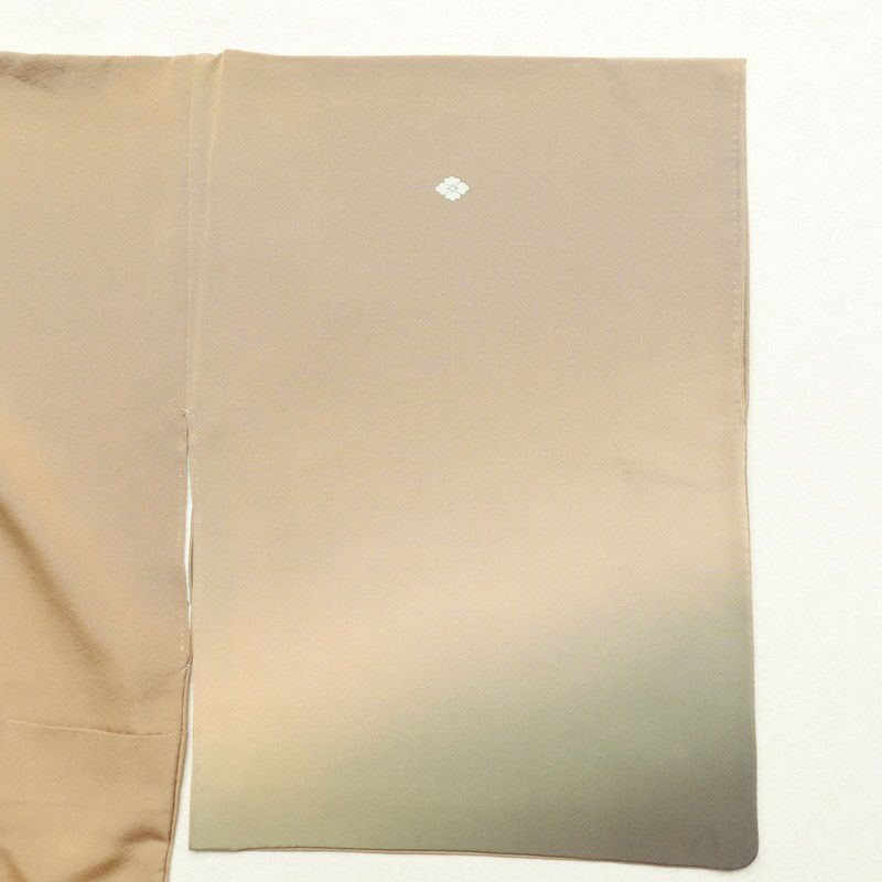 付け下げ 良品 三つ紋付き 縮緬 正絹 その他の柄 袷仕立て 身丈165.5cm 裄丈67cm 附下 グラデーション ベージュ_画像20