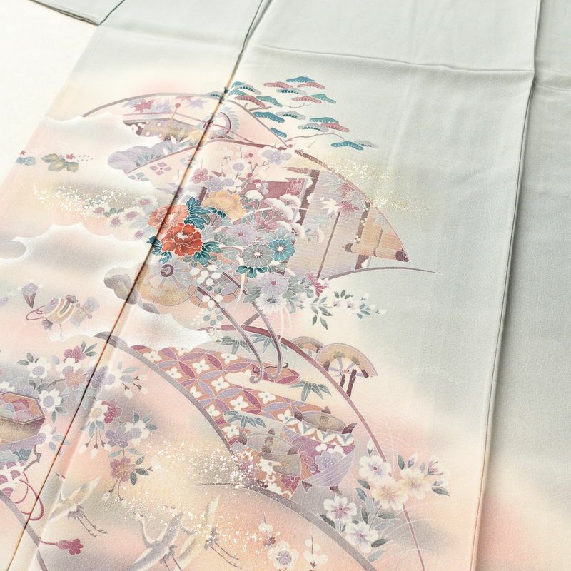 訪問着 良品 しつけ糸付き 縮緬 正絹 古典柄 袷仕立て 身丈159.5cm 裄丈65.5cm 着物 フォーマル 箔 緑・うぐいす色_画像5