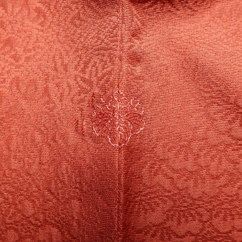 色無地 美品 しつけ糸付き 一つ紋付き 正絹 木の葉・植物柄 袷仕立て 身丈168.5cm 裄丈68cm 着物 赤・朱_画像21