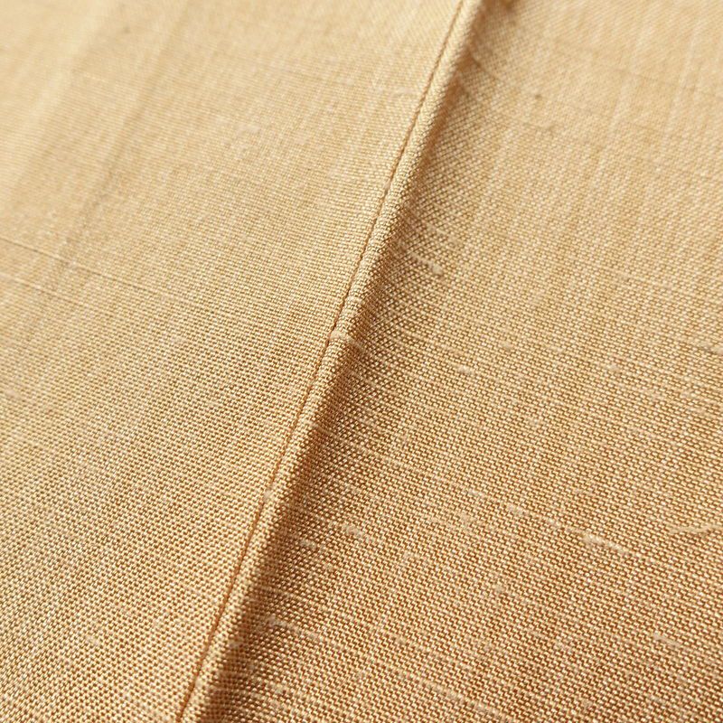 単衣 良品 色無地 紬地 一つ紋付き 正絹 無地 単衣仕立て 身丈156cm 裄丈64cm 紬生地 着物 黄・黄土色_画像9