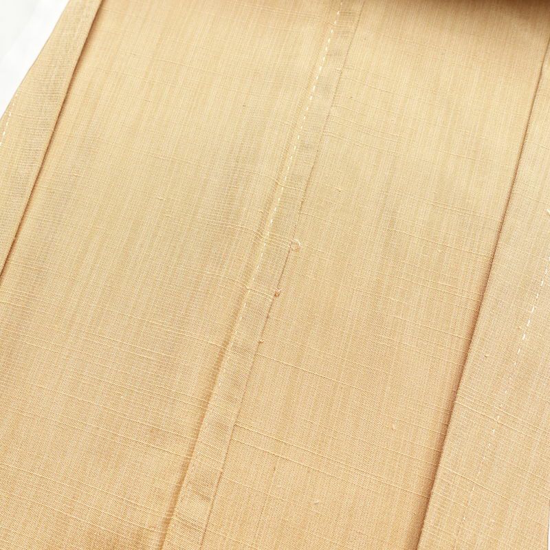 単衣 良品 色無地 紬地 一つ紋付き 正絹 無地 単衣仕立て 身丈156cm 裄丈64cm 紬生地 着物 黄・黄土色_画像17
