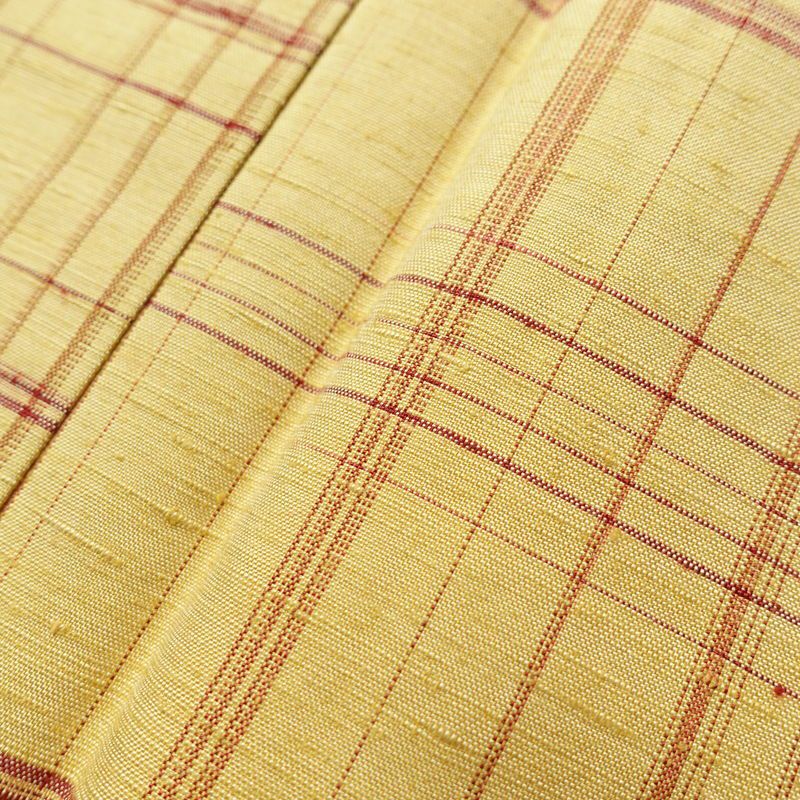 紬 良品 しつけ糸付き 正絹 チェック・格子柄 袷仕立て 身丈174cm 裄丈69.5cm 紬着物 黄・黄土色_画像7