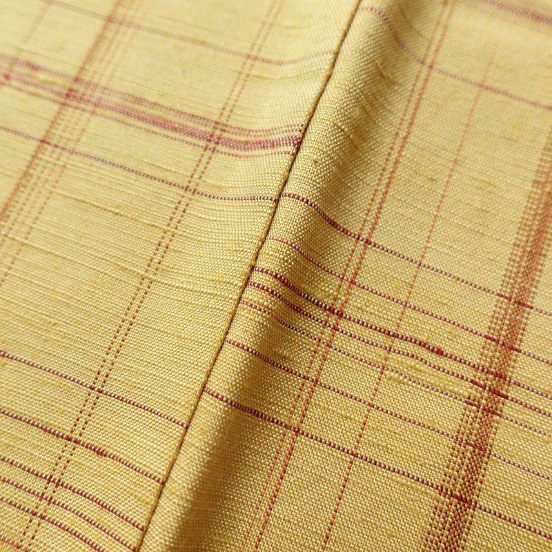 紬 良品 しつけ糸付き 正絹 チェック・格子柄 袷仕立て 身丈174cm 裄丈69.5cm 紬着物 黄・黄土色_画像8