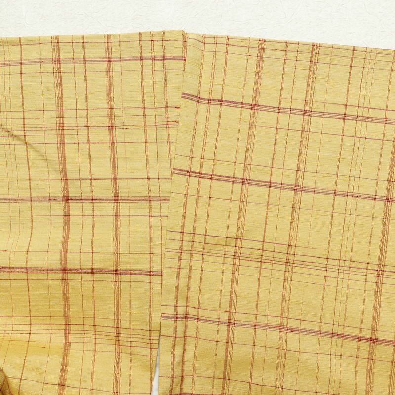紬 良品 しつけ糸付き 正絹 チェック・格子柄 袷仕立て 身丈174cm 裄丈69.5cm 紬着物 黄・黄土色_画像20