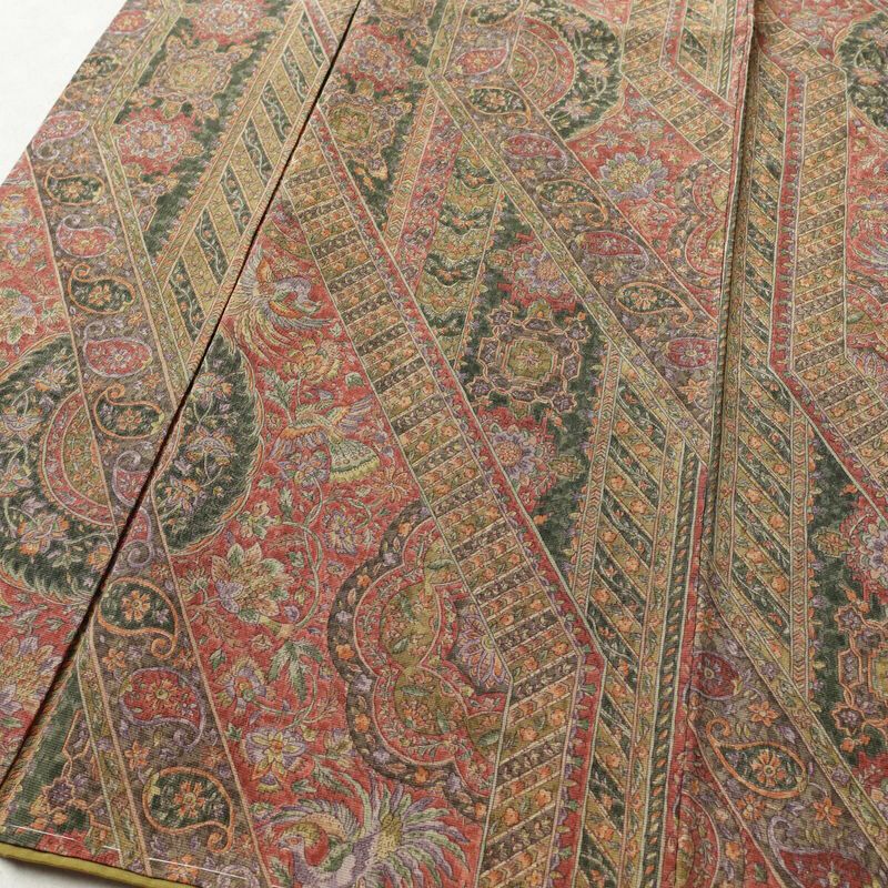 小紋 良品 しつけ糸付き 正絹 幾何学柄・抽象柄 袷仕立て 身丈159cm 裄丈65.5cm 小紋着物 多色使い_画像4