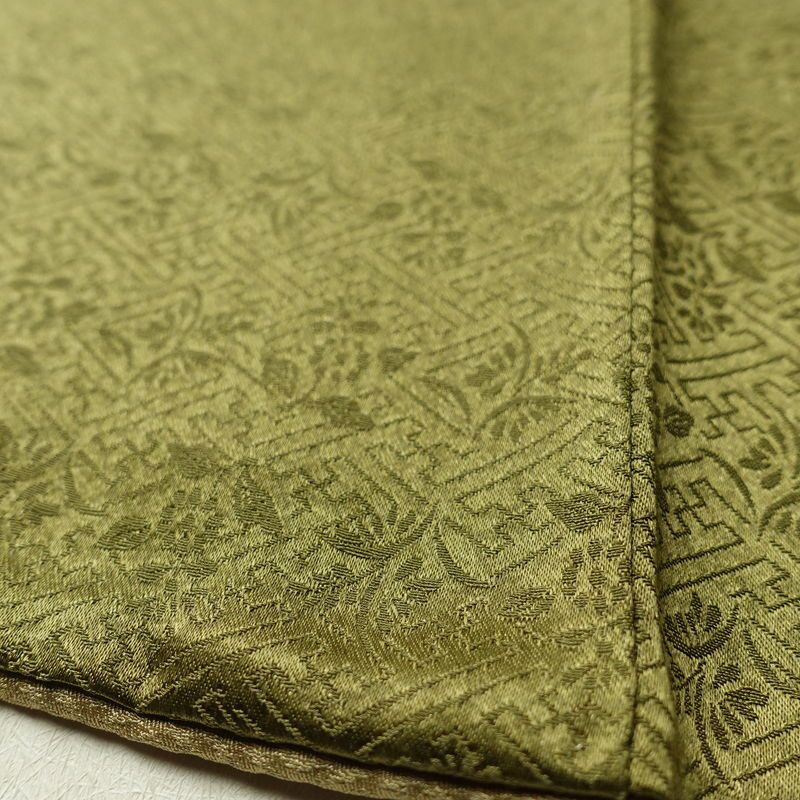 付け下げ 良品 綸子 正絹 花柄 袷仕立て 身丈163cm 裄丈68.5cm 銀彩 附下 着物 黄・黄土色_画像10