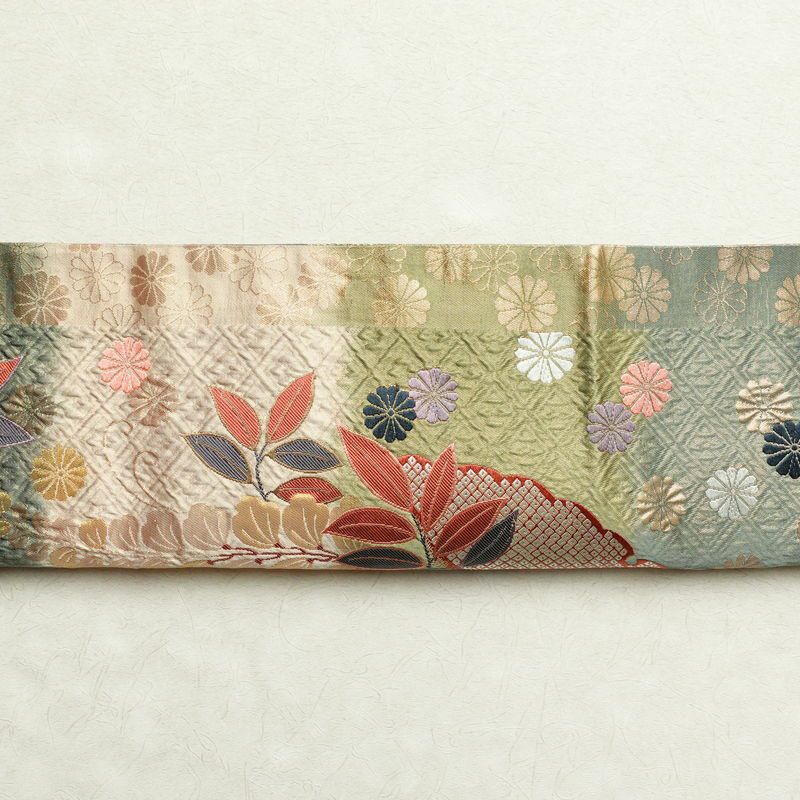 袋帯 全通柄 良品 ふくれ織 正絹 古典柄 箔 緑・うぐいす色_画像16