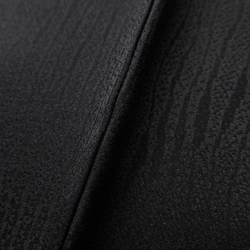 付け下げ 良品 しつけ糸付き 金駒刺繍 正絹 縞柄・線柄 袷仕立て 身丈152cm 裄丈66cm 附下 着物 刺繍 黒_画像9