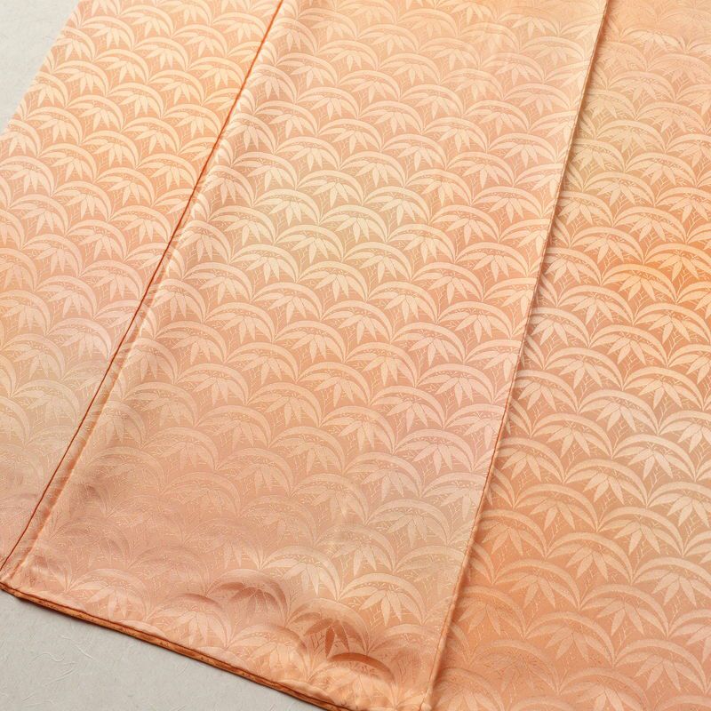 色無地 正絹 木の葉・植物柄 袷仕立て 身丈159cm 裄丈65cm 一部しつけ糸付き 着物 橙_画像4