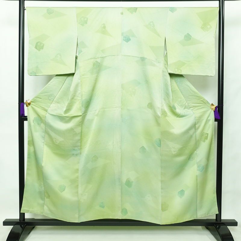 色無地 一つ紋 正絹 古典柄 袷仕立て 身丈155cm 裄丈68cm 着物 緑 