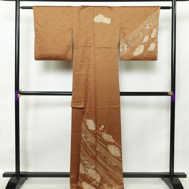付け下げ 絞り 正絹 古典柄 袷仕立て 身丈167cm 裄丈69cm 箔 刺繍 金彩 フォーマル 附下 着物 茶_画像2