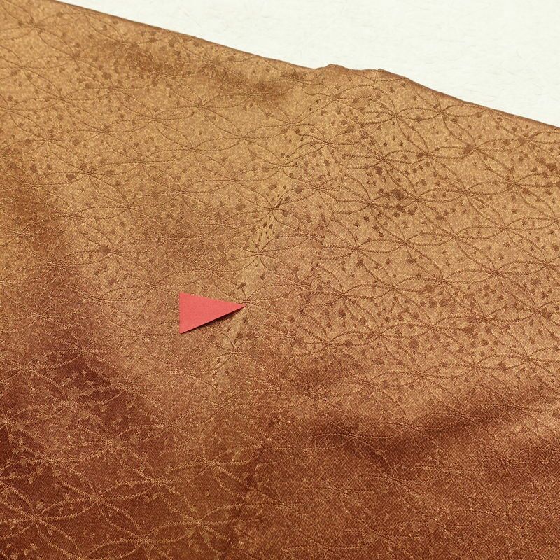 付け下げ 絞り 正絹 古典柄 袷仕立て 身丈167cm 裄丈69cm 箔 刺繍 金彩 フォーマル 附下 着物 茶_画像14