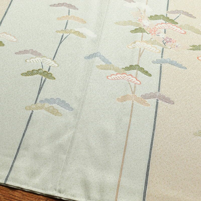 訪問着 正絹 古典柄 袷仕立て 身丈162cm 裄丈67.5cm 金彩 松 緑・うぐいす色_画像10