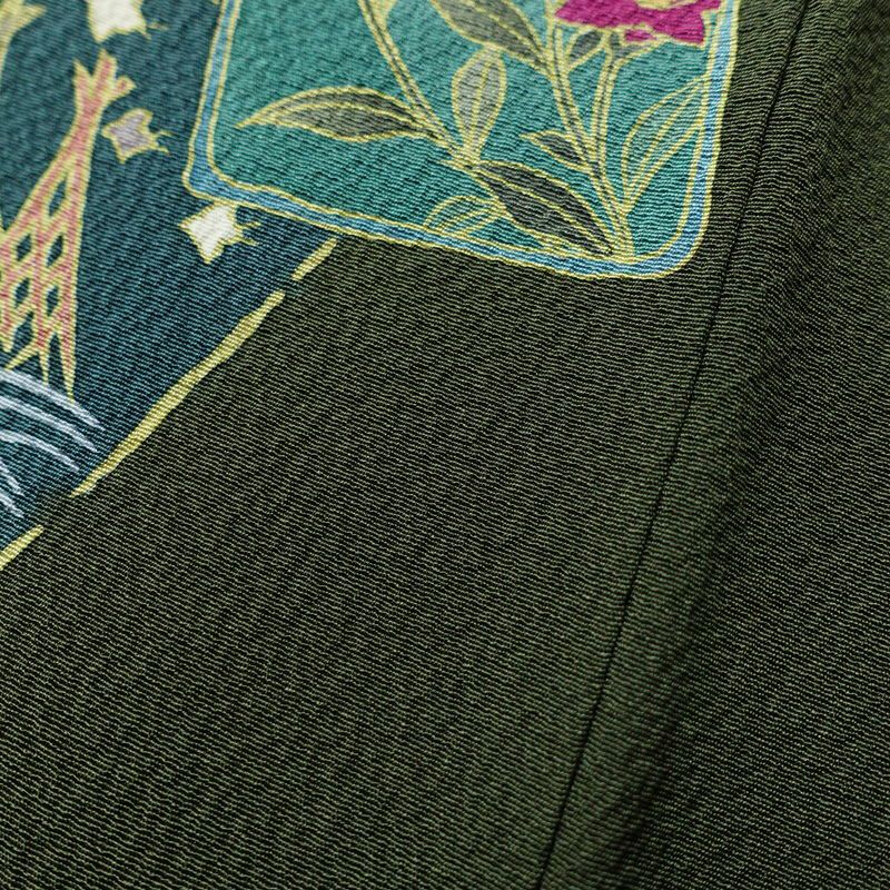 付け下げ 良品 縮緬 正絹 古典柄 袷仕立て 身丈159cm 裄丈66.5cm 附下 着物 緑・うぐいす色_画像8