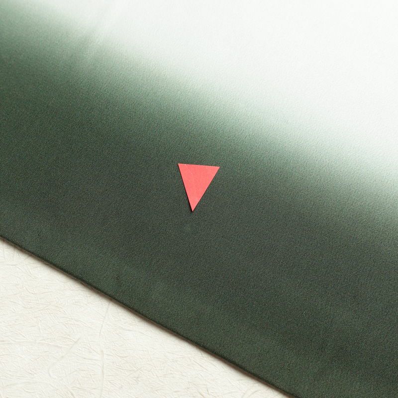 付け下げ 良品 縮緬 正絹 古典柄 袷仕立て 身丈159cm 裄丈66.5cm 附下 着物 緑・うぐいす色_画像18