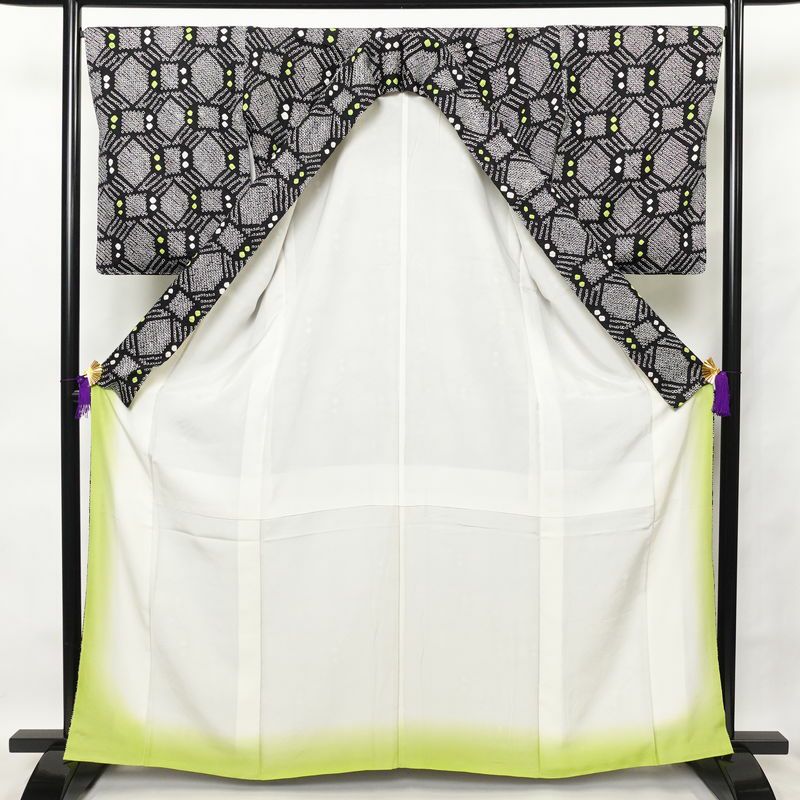 小紋 しつけ糸付き 絞り 正絹 古典柄 袷仕立て 身丈163cm 裄丈69cm 小紋着物 黒_画像3