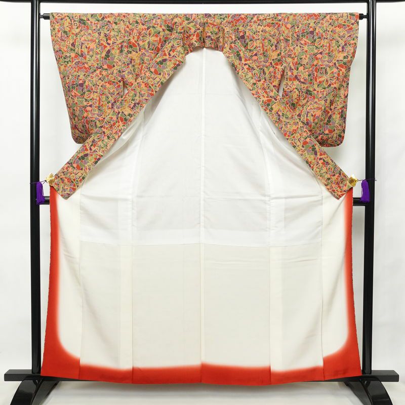 小紋 良品 縮緬 総柄 正絹 幾何学柄・抽象柄 袷仕立て 身丈161cm 裄丈64.5cm 小紋着物 多色使い_画像3