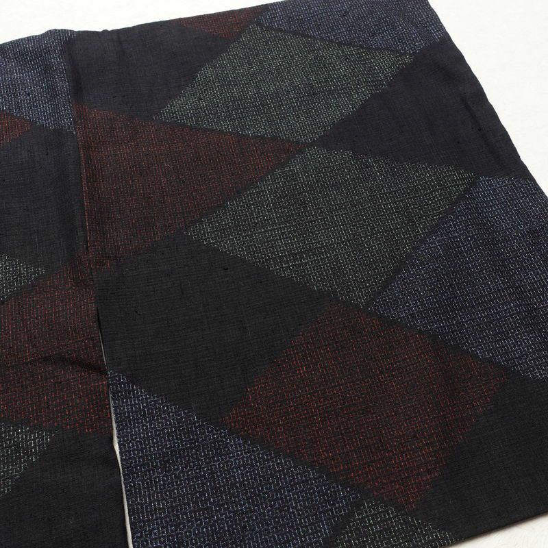 紬 正絹 幾何学柄・抽象柄 袷仕立て 身丈156cm 裄丈63.5cm 多色使い_画像8