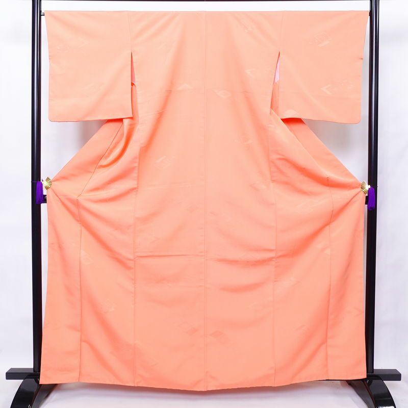 色無地 ポリエステル 古典柄 袷仕立て 身丈163.5cm 裄丈67cm 着物 ピンク_画像1